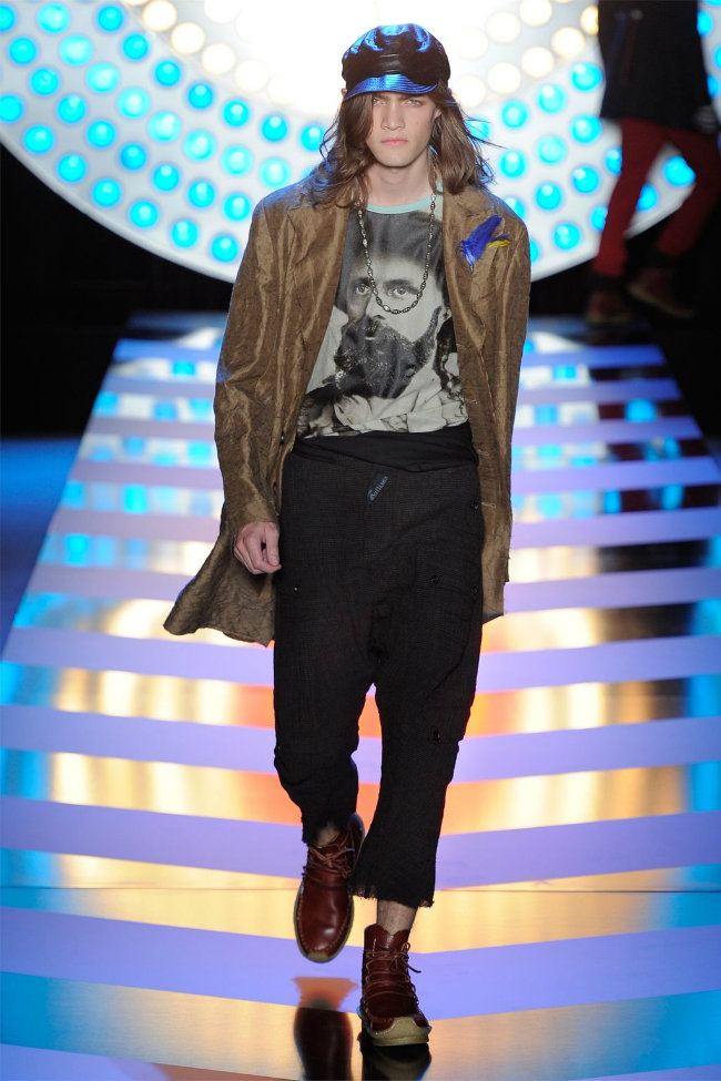 John-Galliano-ss2012-menswear 4