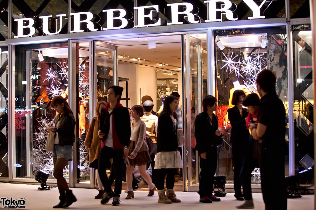 Fashions-Night-Out-Tokyo-2011-015