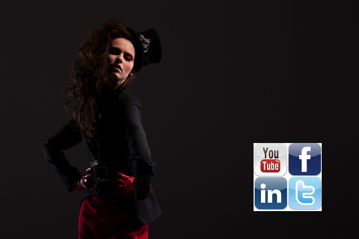 fashion sales social media