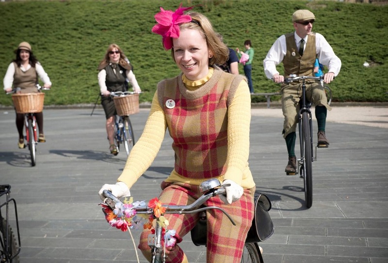 cyclechic-tweed 1